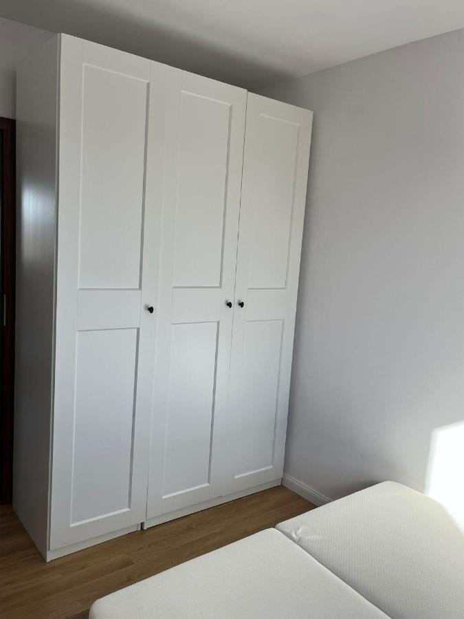 דירות גדינייה Apartament Hallera מראה חיצוני תמונה